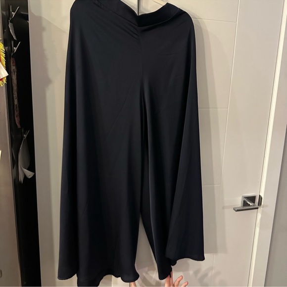 Flowy Wide Leg Pants - Picture 3 of 5